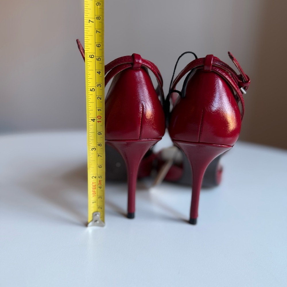 NWT Zara Leather Heel Size US 8, EU 39 Heels Chic Red Thin Ankle Front Strap - Picture 9 of 12